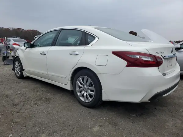 1N4AL3AP1JC264844 2018 NISSAN ALTIMA - Image 2