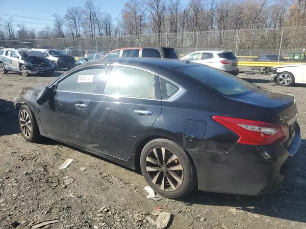 1N4AL3AP1JC265234 2018 NISSAN ALTIMA - Image 2