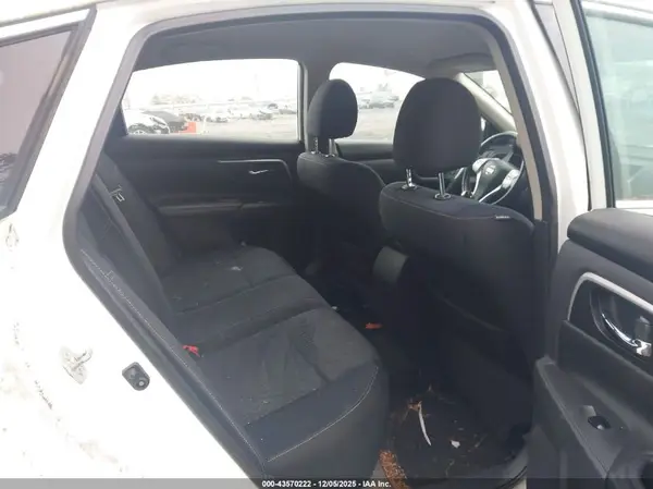 1N4AL3AP1JC266335 2018 NISSAN ALTIMA - Image 8