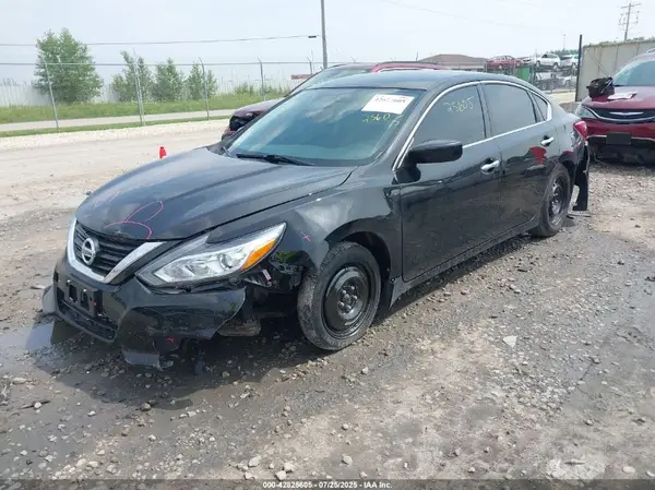 1N4AL3AP1JC270384 2018 NISSAN ALTIMA - Image 2
