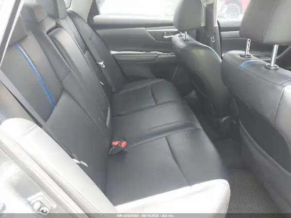 1N4AL3AP1JC272197 2018 NISSAN ALTIMA - Image 8