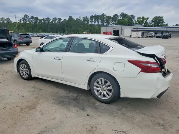 1N4AL3AP1JC273012 2018 NISSAN ALTIMA - Image 2