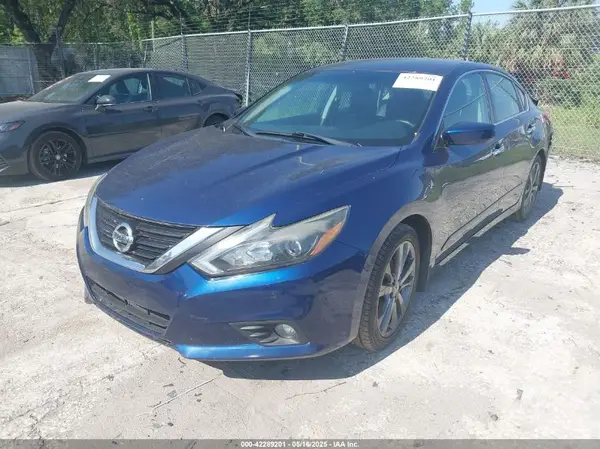 1N4AL3AP1JC273334 2018 NISSAN ALTIMA - Image 2