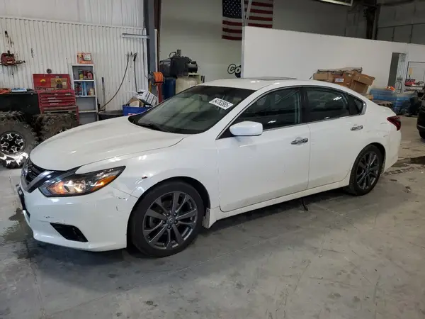 1N4AL3AP1JC274502 2018 NISSAN ALTIMA - Image 1