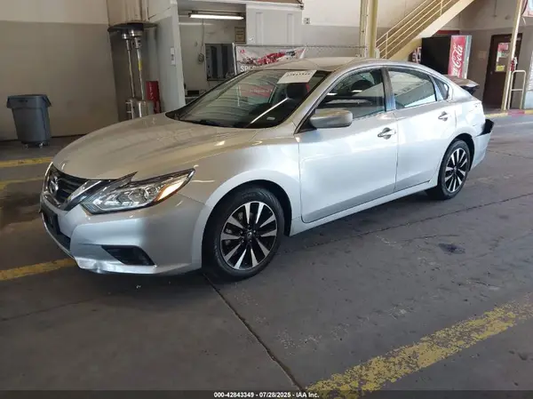 1N4AL3AP1JC278730 2018 NISSAN ALTIMA - Image 2