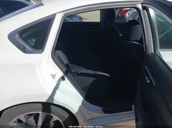 1N4AL3AP1JC280073 2018 NISSAN ALTIMA - Image 8