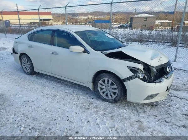 1N4AL3AP1JC281448 2018 NISSAN ALTIMA - Image 1