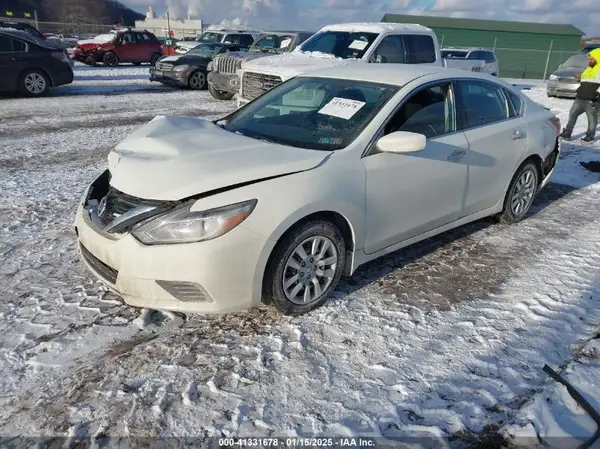 1N4AL3AP1JC281448 2018 NISSAN ALTIMA - Image 2