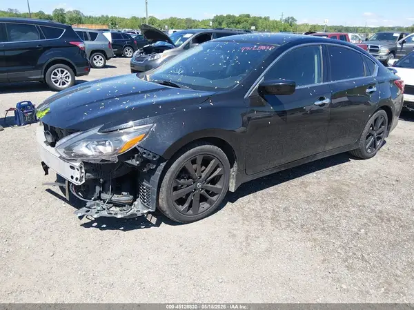 1N4AL3AP1JC281627 2018 NISSAN ALTIMA - Image 2