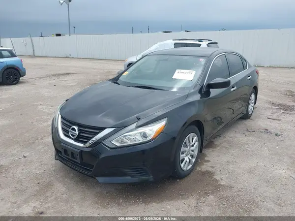 1N4AL3AP1JC283927 2018 NISSAN ALTIMA - Image 2