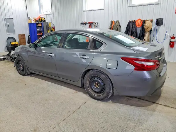 1N4AL3AP1JC284009 2018 NISSAN ALTIMA - Image 2