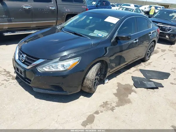 1N4AL3AP1JC284186 2018 NISSAN ALTIMA - Image 2
