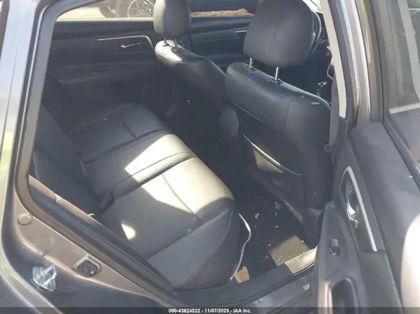 1N4AL3AP1JC284768 2018 NISSAN ALTIMA - Image 8