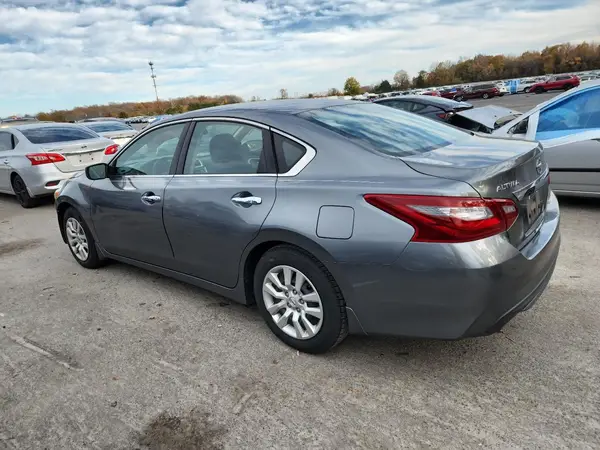 1N4AL3AP1JC286214 2018 NISSAN ALTIMA - Image 2