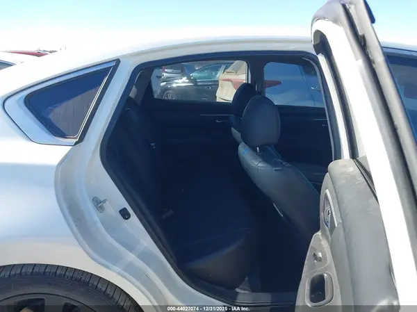 1N4AL3AP1JC286794 2018 NISSAN ALTIMA - Image 8