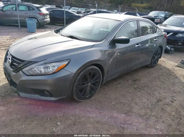 1N4AL3AP1JC288397 2018 NISSAN ALTIMA - Image 2