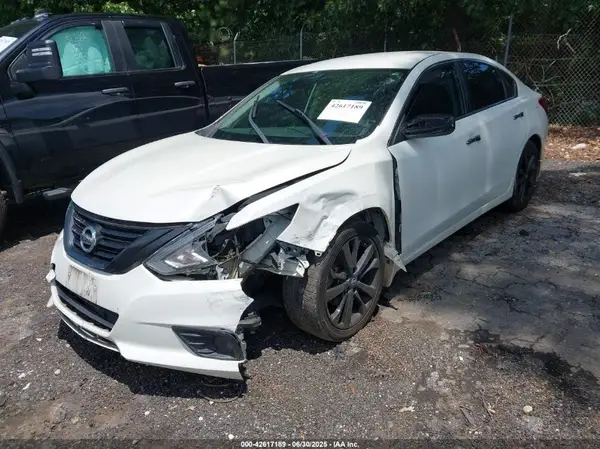 1N4AL3AP1JC289193 2018 NISSAN ALTIMA - Image 2