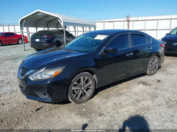 1N4AL3AP1JC289226 2018 NISSAN ALTIMA - Image 2