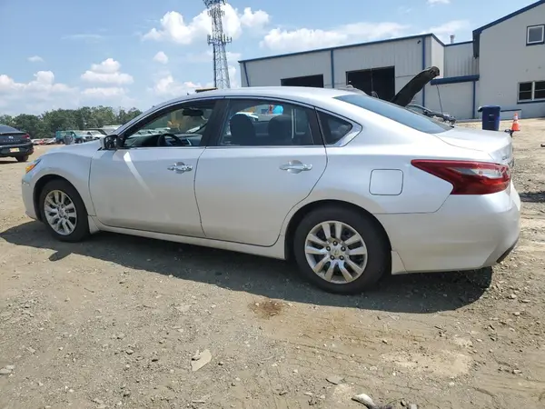 1N4AL3AP1JC289596 2018 NISSAN ALTIMA - Image 2