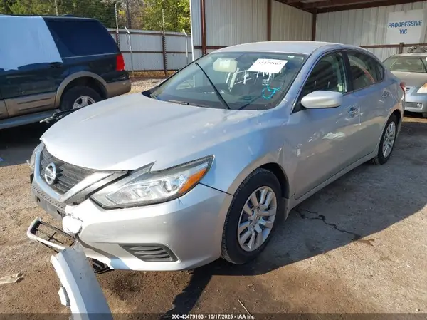 1N4AL3AP1JC290568 2018 NISSAN ALTIMA - Image 2