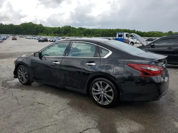 1N4AL3AP1JC295012 2018 NISSAN ALTIMA - Image 2