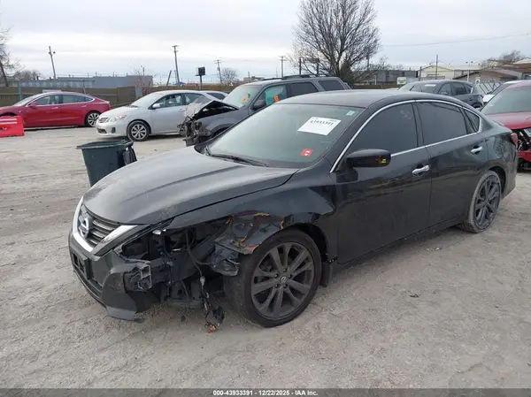 1N4AL3AP1JC296421 2018 NISSAN ALTIMA - Image 2