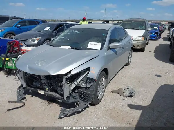 1N4AL3AP1JC298556 2018 NISSAN ALTIMA - Image 2