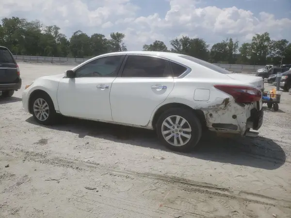 1N4AL3AP1JC472139 2018 NISSAN ALTIMA - Image 2