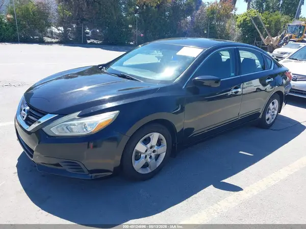 1N4AL3AP1JC474375 2018 NISSAN ALTIMA - Image 2