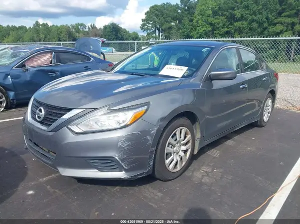 1N4AL3AP1JC476630 2018 NISSAN ALTIMA - Image 2