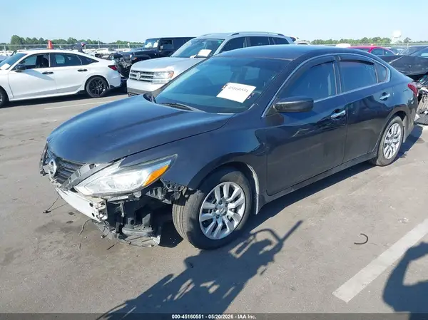 1N4AL3AP1JC476661 2018 NISSAN ALTIMA - Image 2