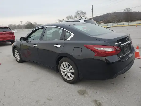 1N4AL3AP1JC477986 2018 NISSAN ALTIMA - Image 2