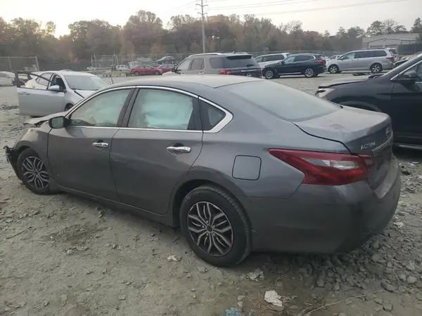 1N4AL3AP1JC479835 2018 NISSAN ALTIMA - Image 2