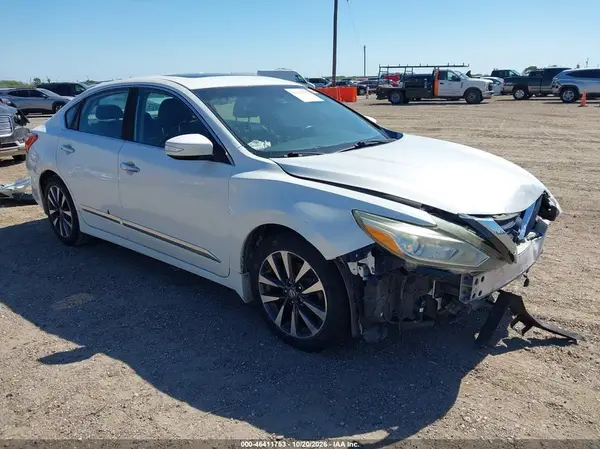 1N4AL3AP2GC112273 2016 NISSAN ALTIMA - Image 1