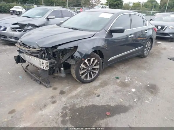 1N4AL3AP2GC112452 2016 NISSAN ALTIMA - Image 2