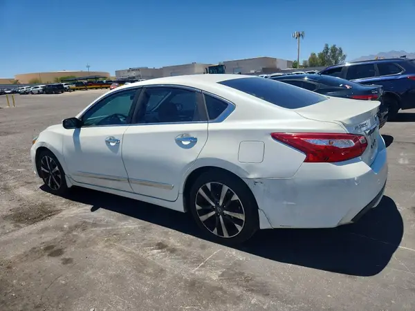 1N4AL3AP2GC121832 2016 NISSAN ALTIMA - Image 2