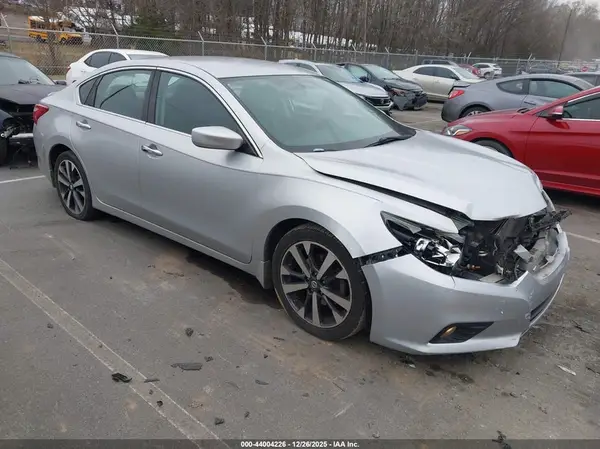 1N4AL3AP2GC138243 2016 NISSAN ALTIMA - Image 1
