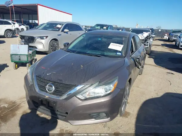 1N4AL3AP2GC154331 2016 NISSAN ALTIMA - Image 2
