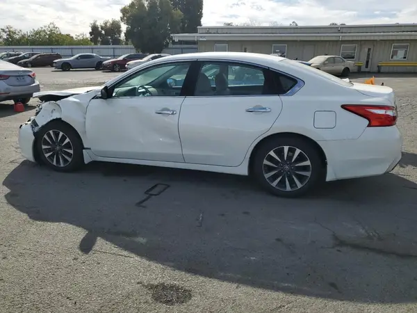 1N4AL3AP2GC172666 2016 NISSAN ALTIMA - Image 2