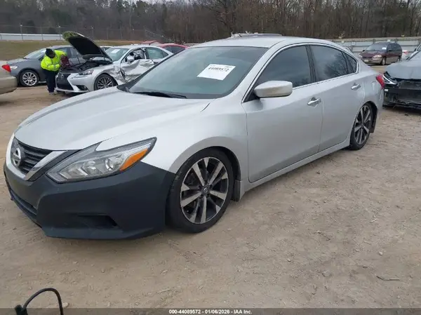 1N4AL3AP2GC173929 2016 NISSAN ALTIMA - Image 2