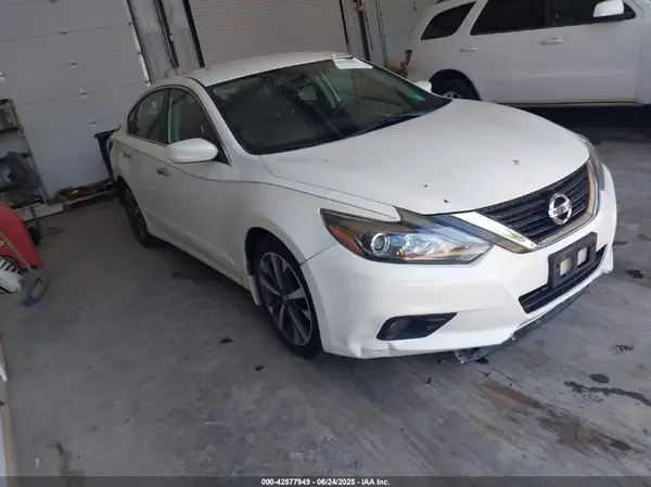 1N4AL3AP2GC190018 2016 NISSAN ALTIMA - Image 1