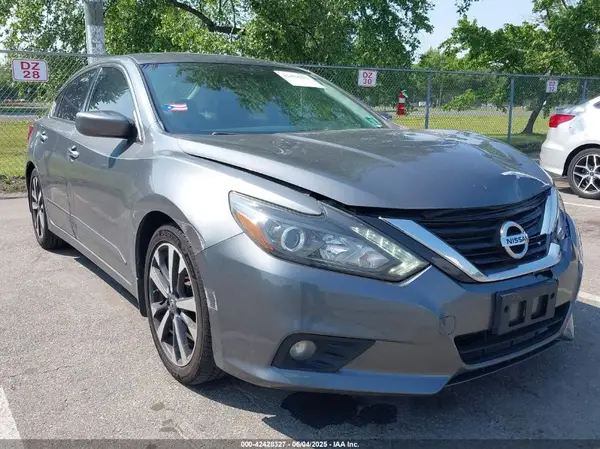 1N4AL3AP2GC205018 2016 NISSAN ALTIMA - Image 1