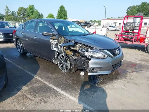 1N4AL3AP2GC208095 2016 NISSAN ALTIMA - Image 1