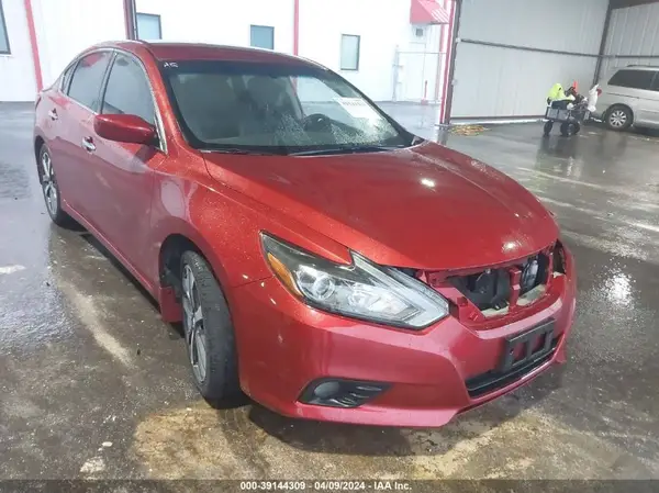 1N4AL3AP2GC211238 2016 NISSAN ALTIMA - Image 1