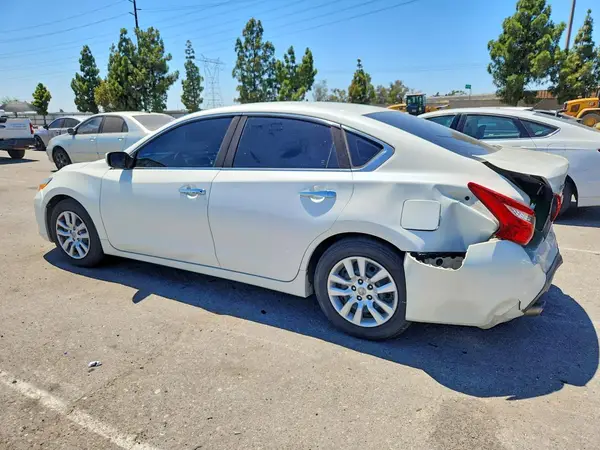 1N4AL3AP2GC212633 2016 NISSAN ALTIMA - Image 2