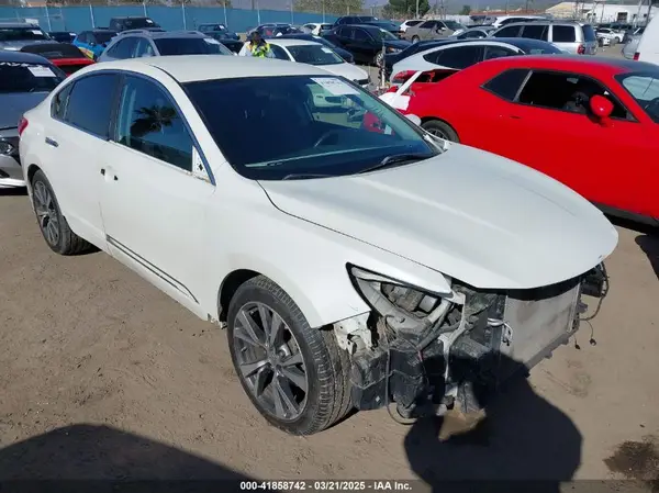 1N4AL3AP2GC241596 2016 NISSAN ALTIMA - Image 1