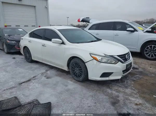 1N4AL3AP2GC250072 2016 NISSAN ALTIMA - Image 1
