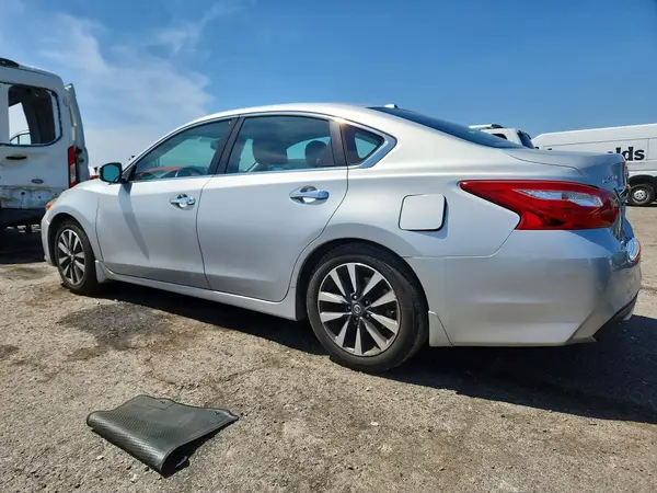 1N4AL3AP2GC254560 2016 NISSAN ALTIMA - Image 2