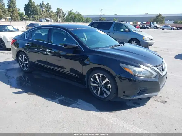 1N4AL3AP2GC255286 2016 NISSAN ALTIMA - Image 1