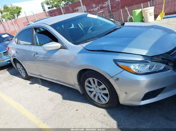 1N4AL3AP2GC259533 2016 NISSAN ALTIMA - Image 1